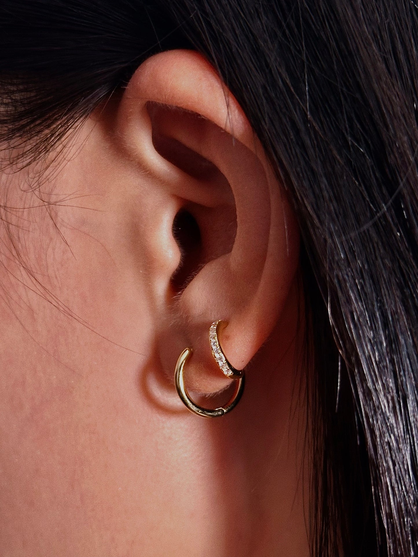 Gold-plated 925 sterling silver CZ Pavé Huggie Flatback Earring