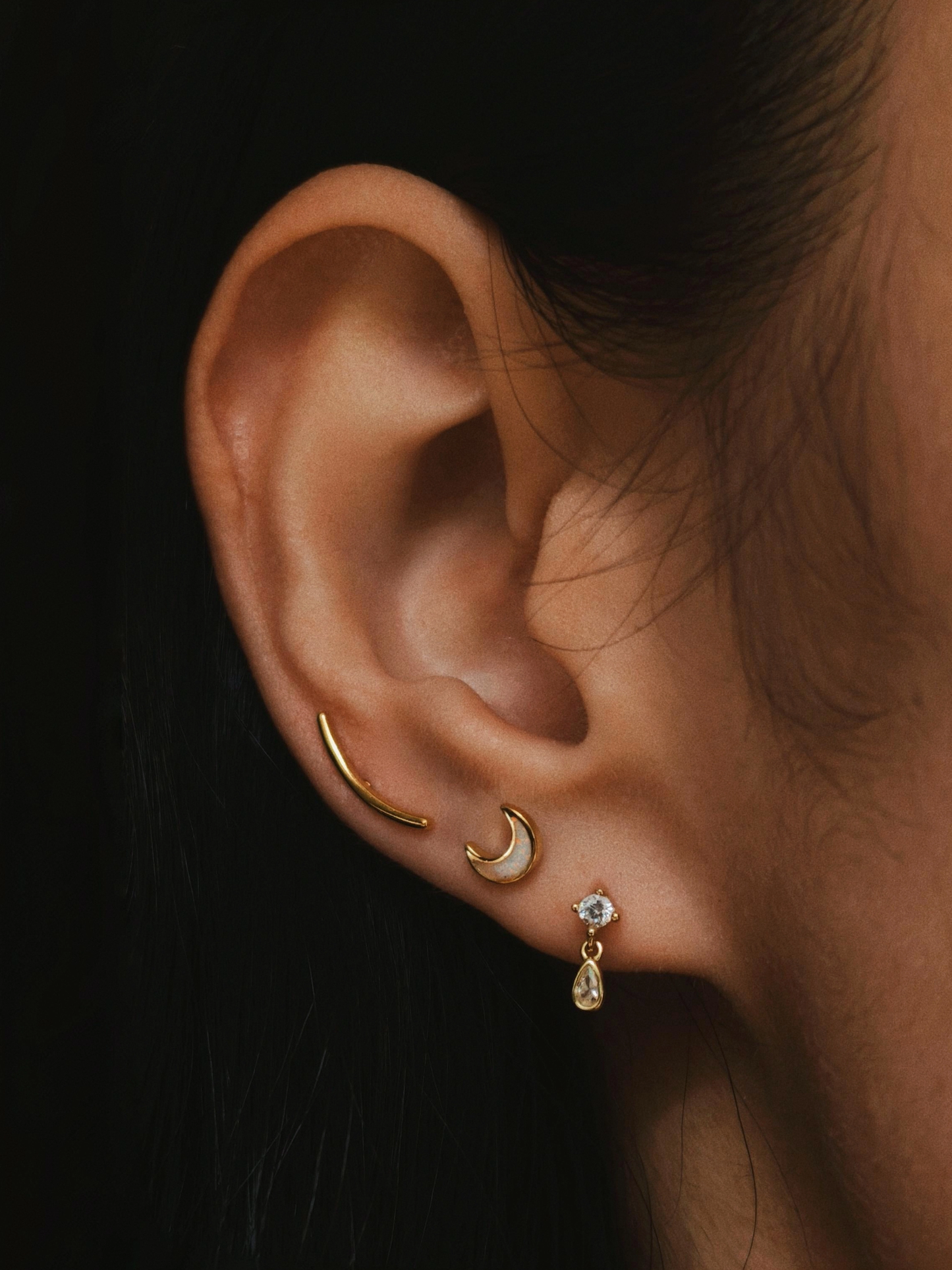 Gold-plated 925 sterling silver CZ Dangle Teardrop Flatback Earring