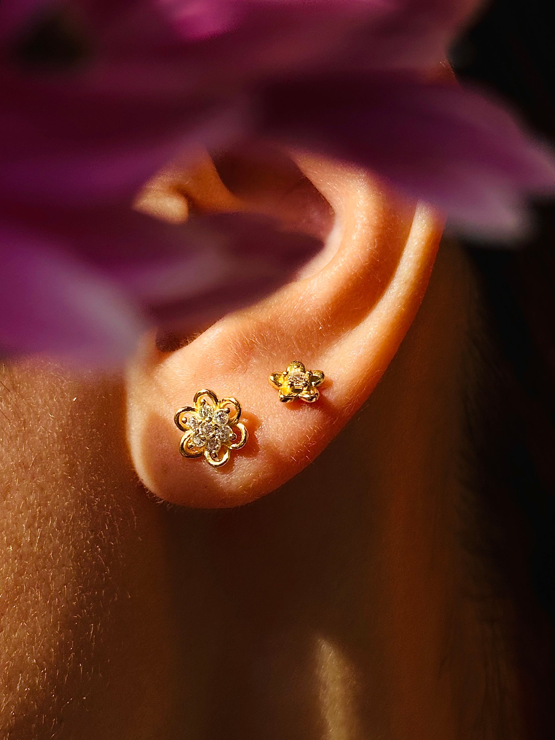 Gold-plated 925 sterling silver Narcissus Bloom Flatback Earring