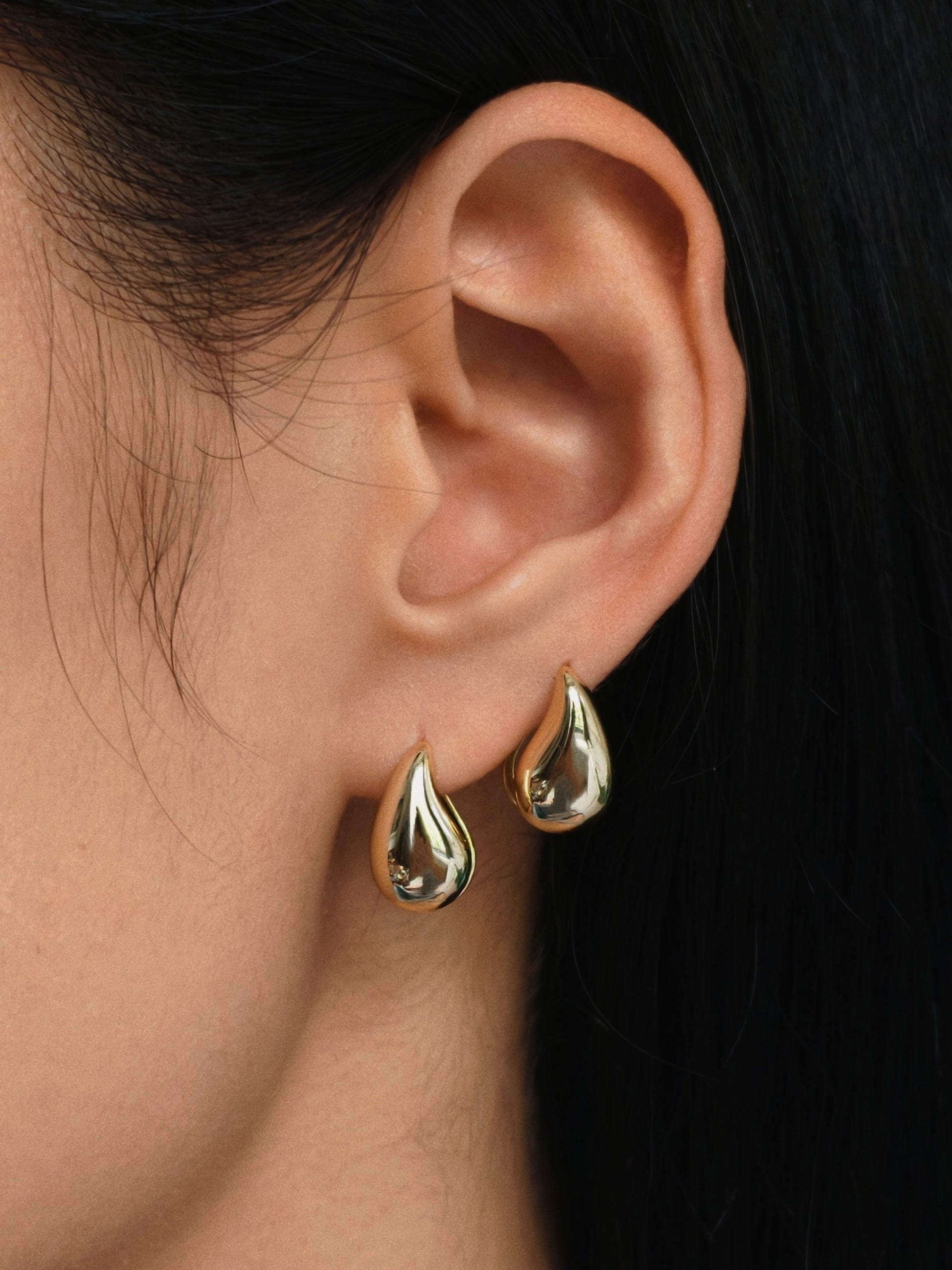 Gold-plated 925 sterling silver Teardrop Hoop Earrings