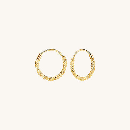 Solaire Twist Hoops