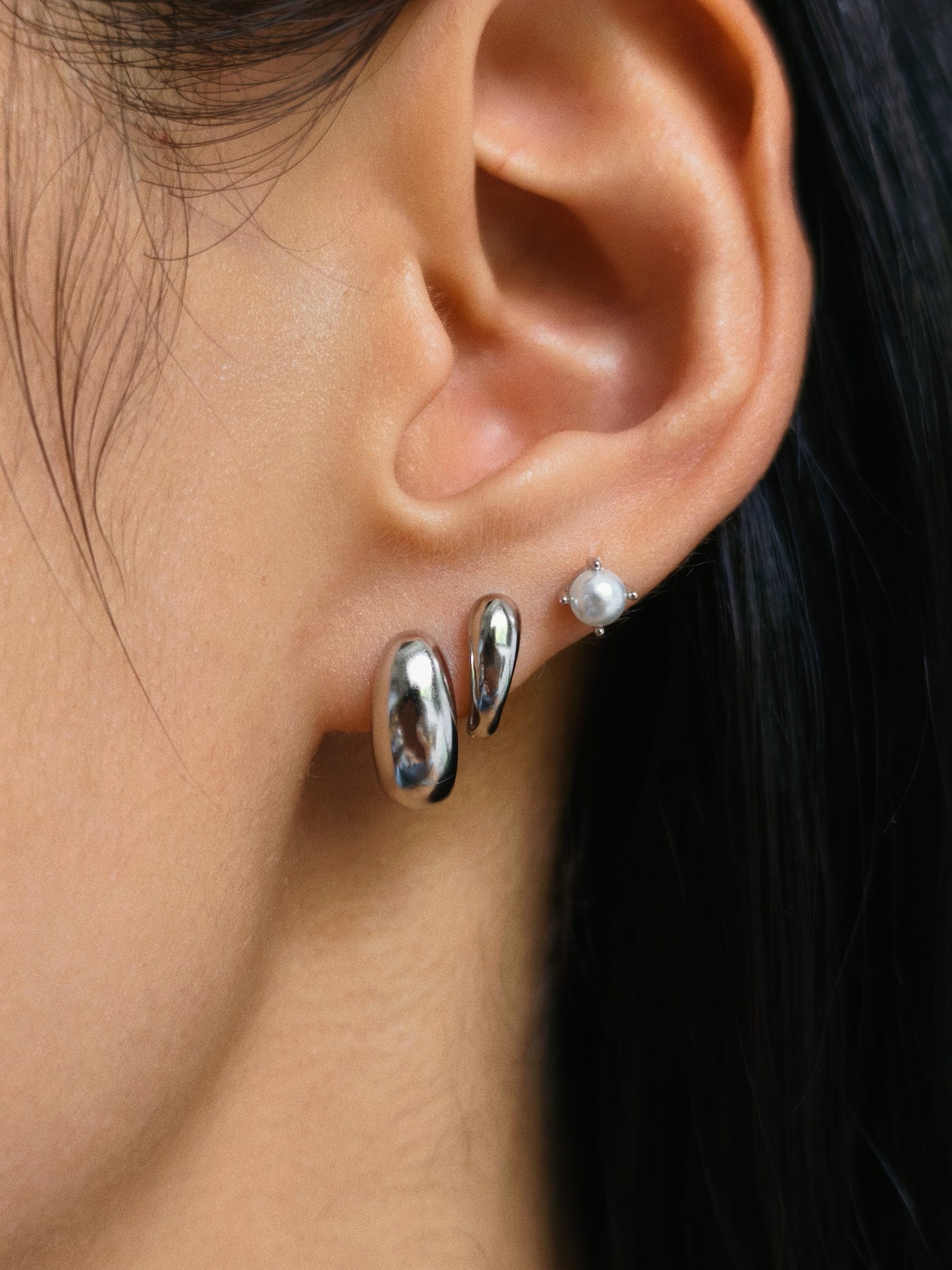 Gold-plated 925 sterling silver Flowing Huggie Hoop Earrings