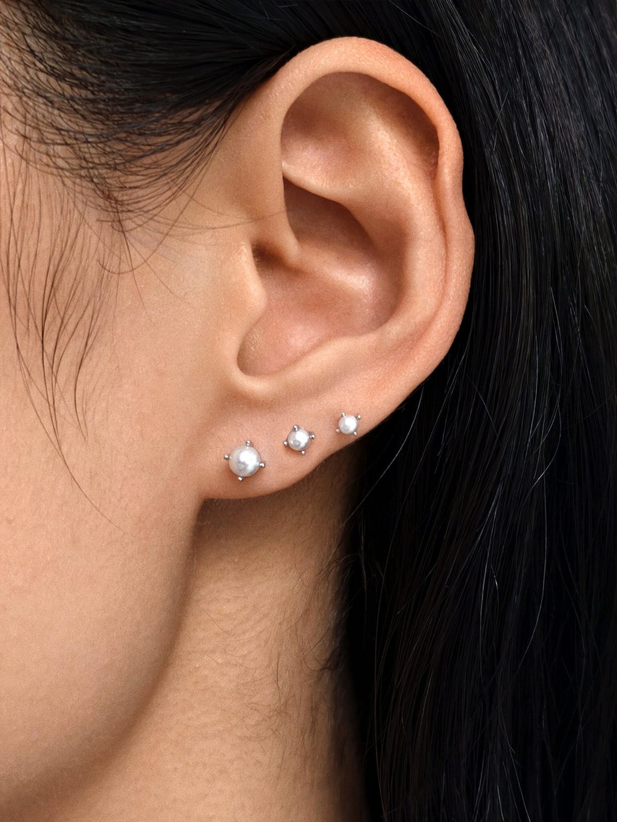 Pearl Flatback Earring