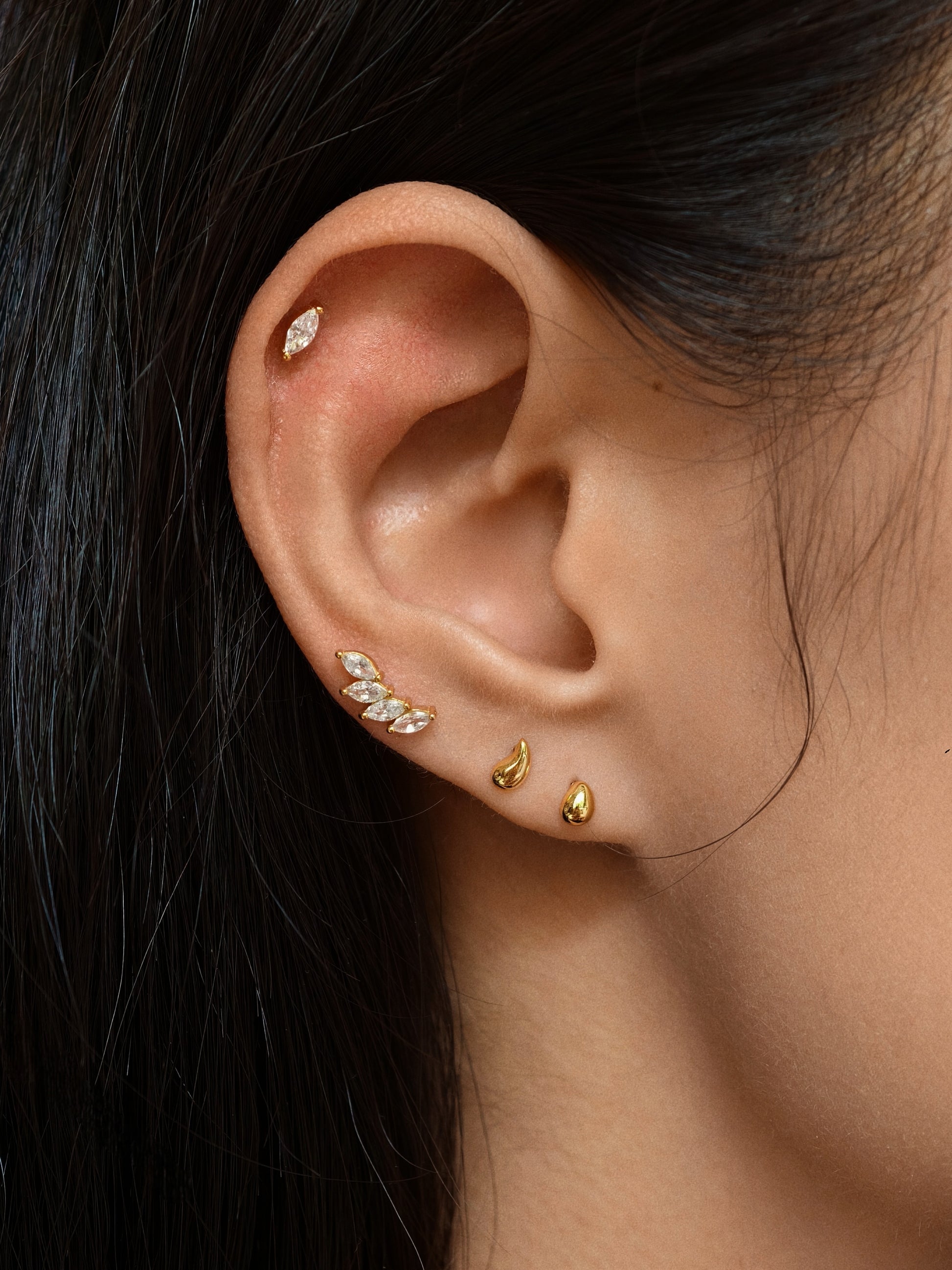 Gold-plated 925 sterling silver Marquise Laurel Flatback Earring