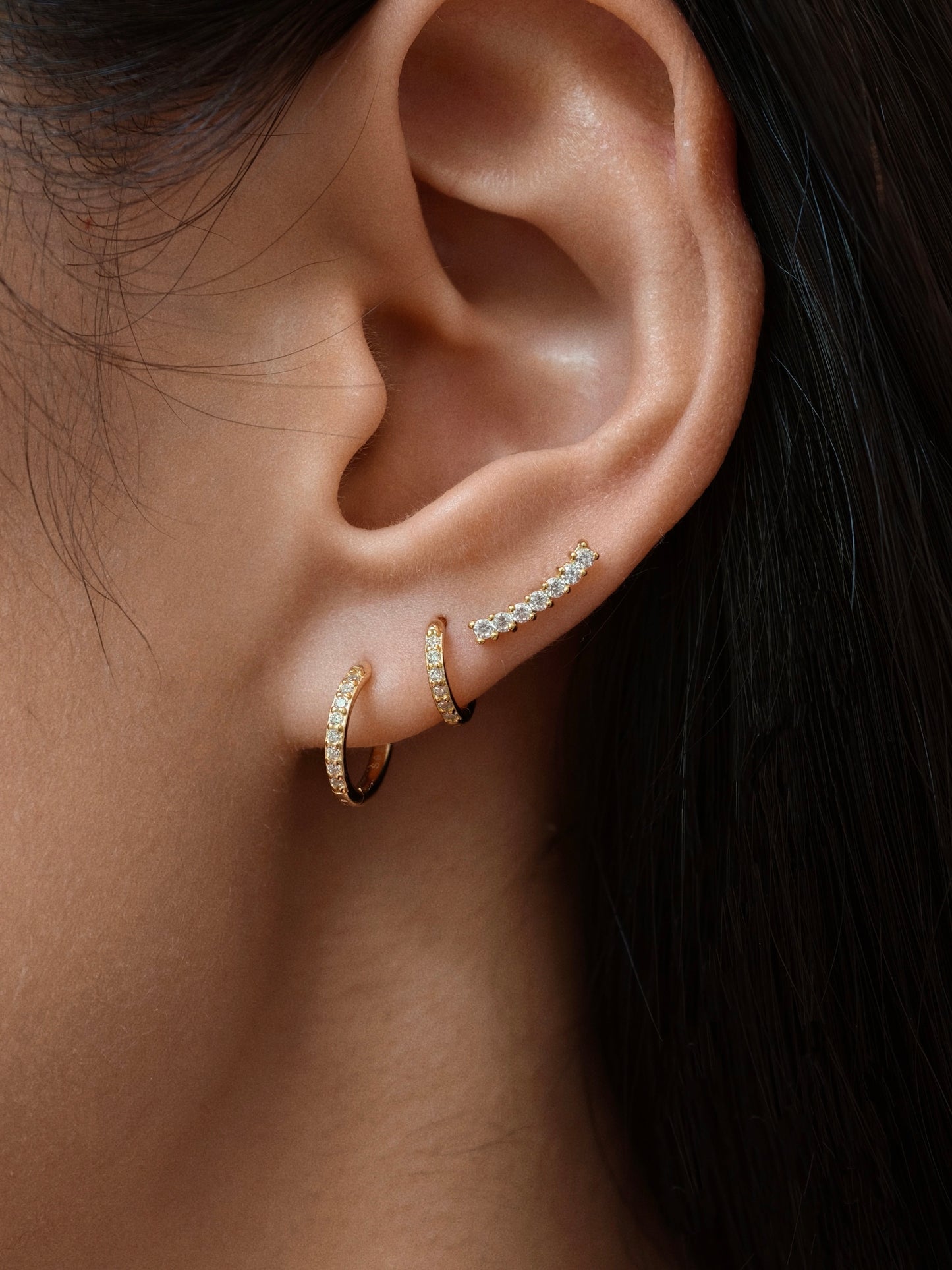 Gold-plated 925 sterling silver Pavé Curve Flatback Earring