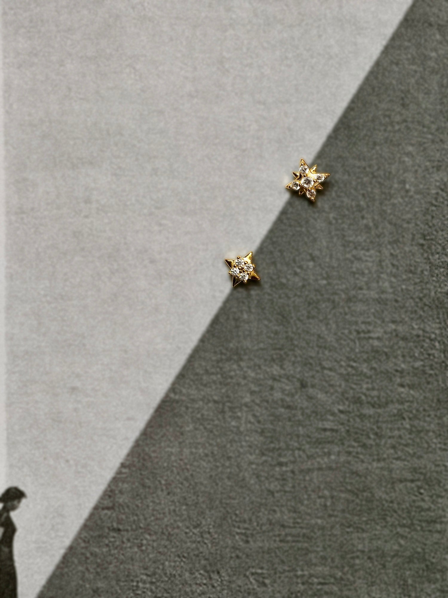 Gold-plated 925 sterling silver Nova Bloom Flatback Earring