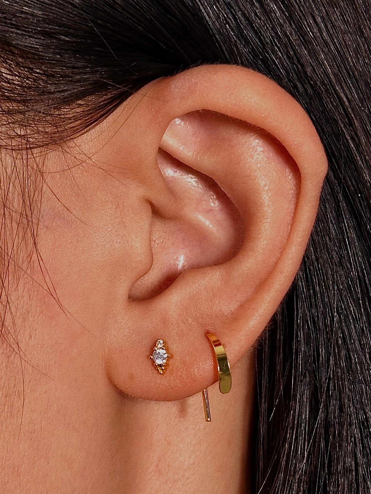 Gilded Contour Huggies