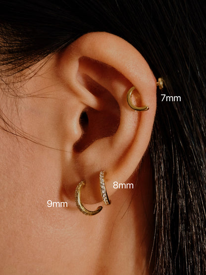 Close-up of CZ Pavé Huggie Earrings with Flatback – 925 Sterling Silver & 18k Gold Plated | 7-9mm Sizes