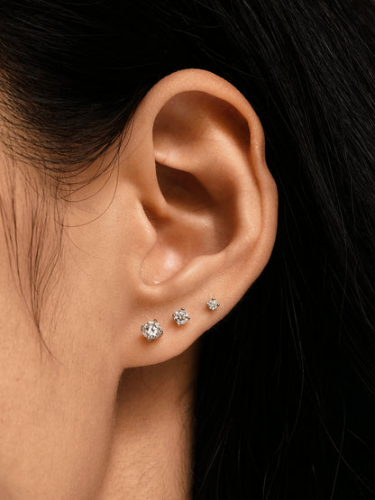 Gold-plated 925 sterling silver Classic 4-Prong Moissanite Flatback Earring