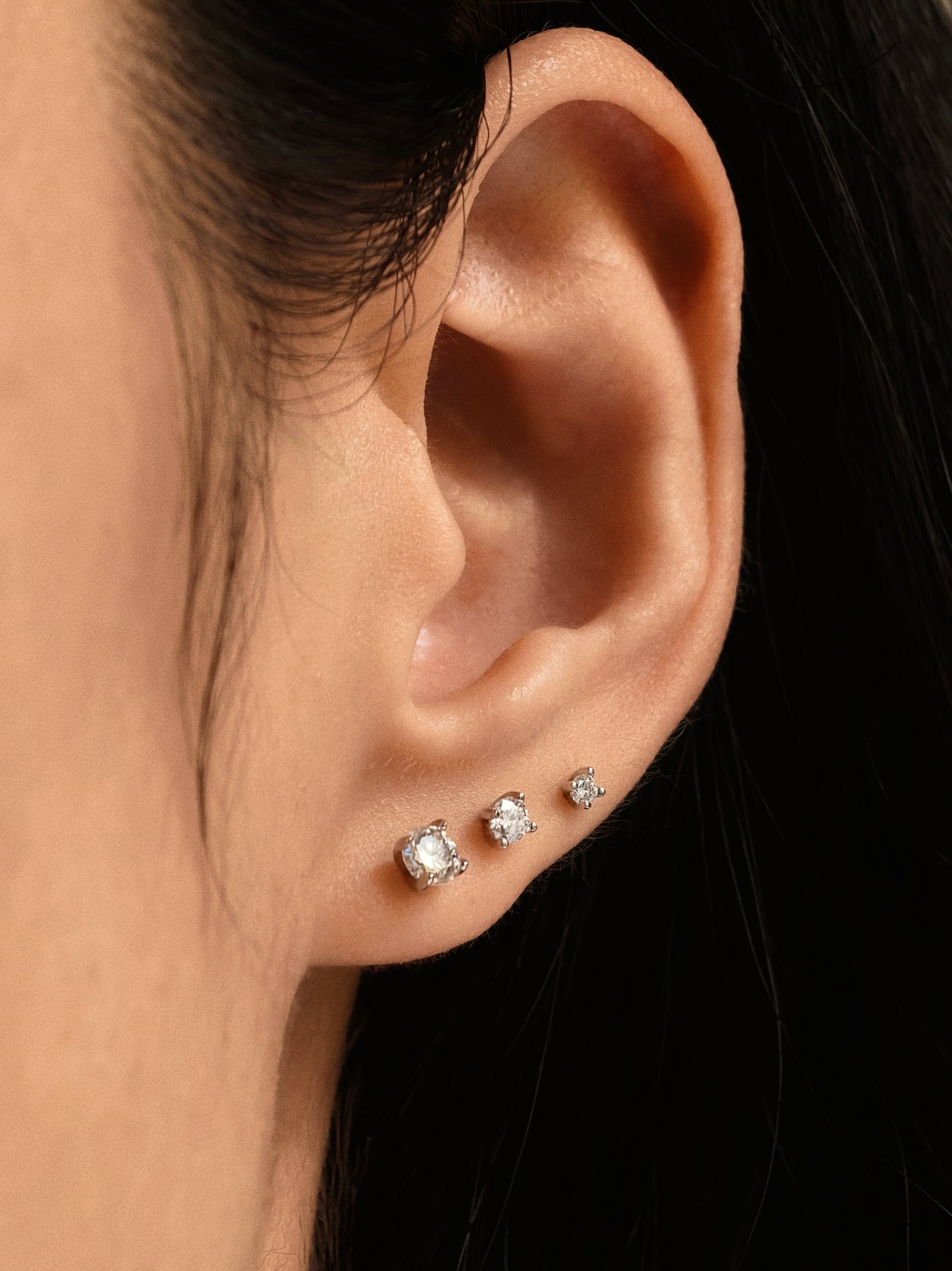 Gold-plated 925 sterling silver Classic 4-Prong Moissanite Flatback Earring