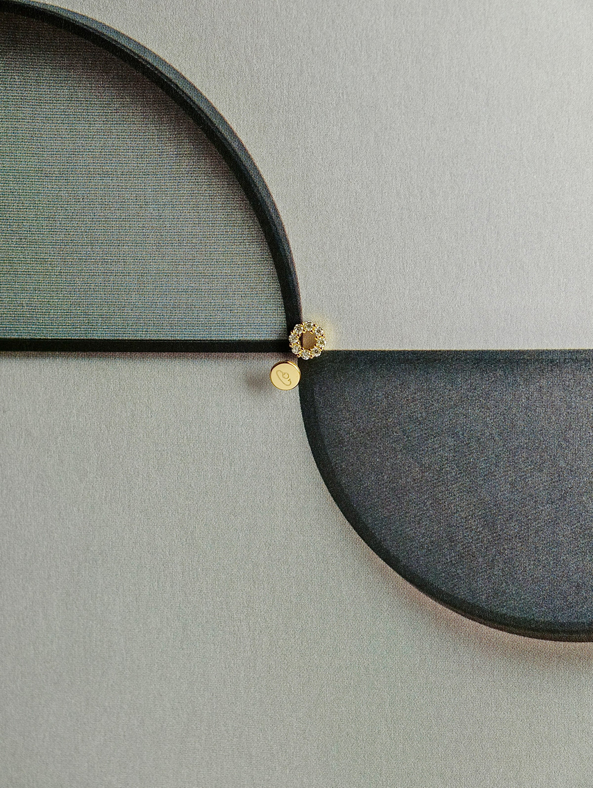 Nova Loop Flatback Earring