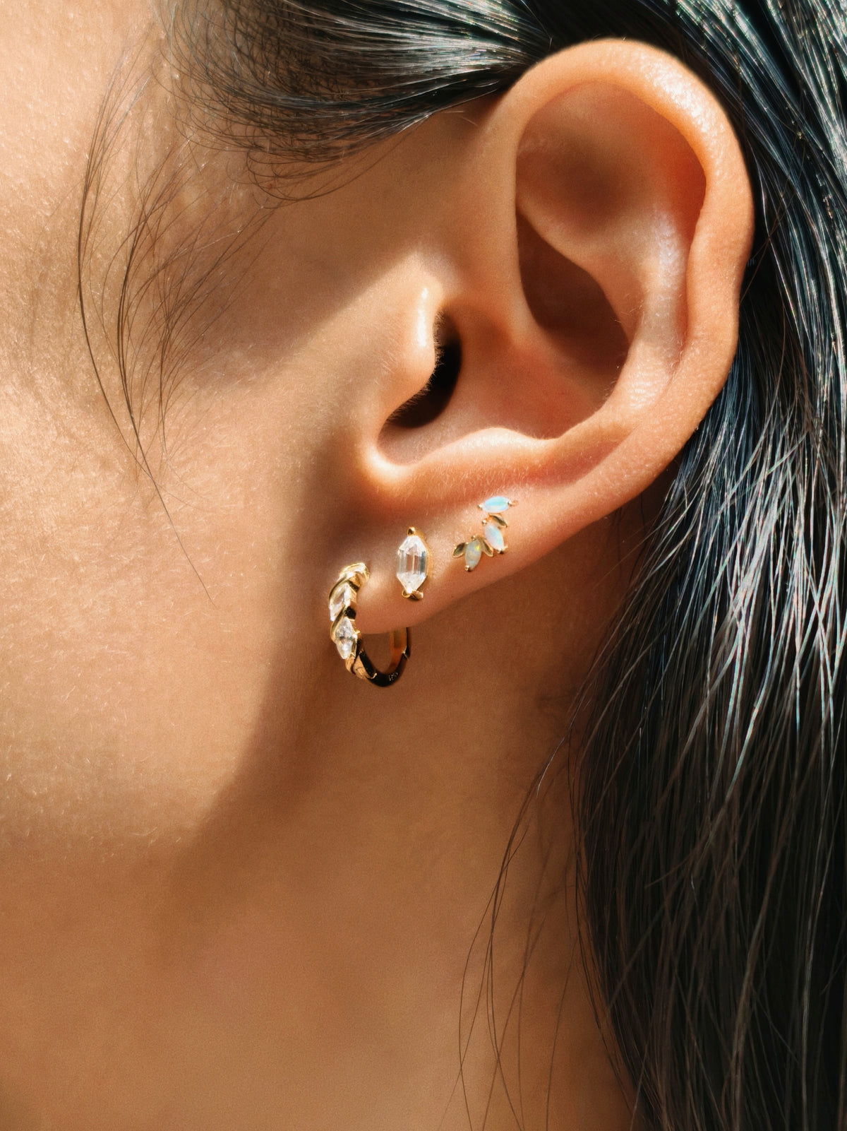 Gold-plated 925 sterling silver Opal Laurel Flatback Earring