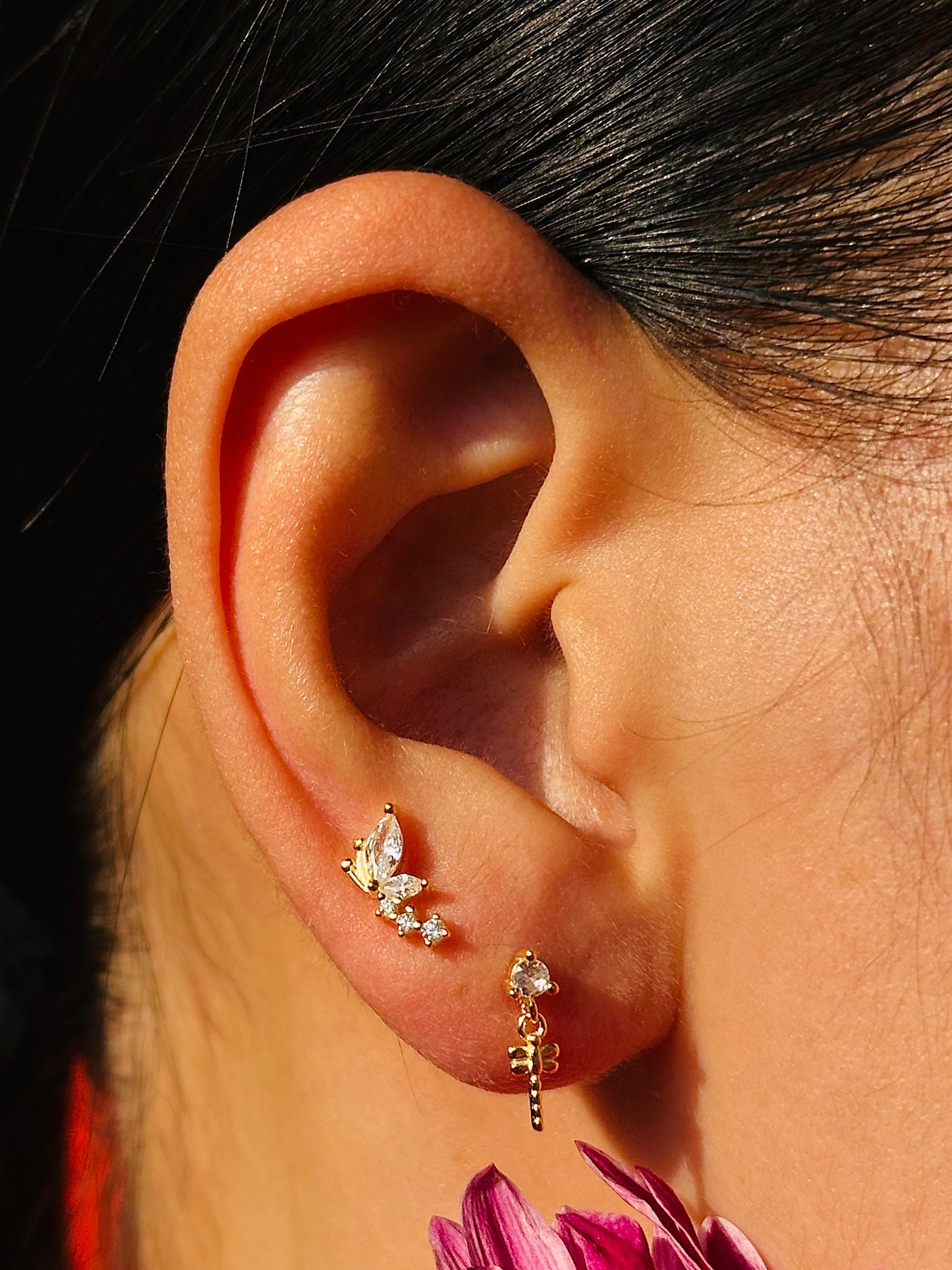 Gold-plated 925 sterling silver Dragonfly's Touch Flatback Earring
