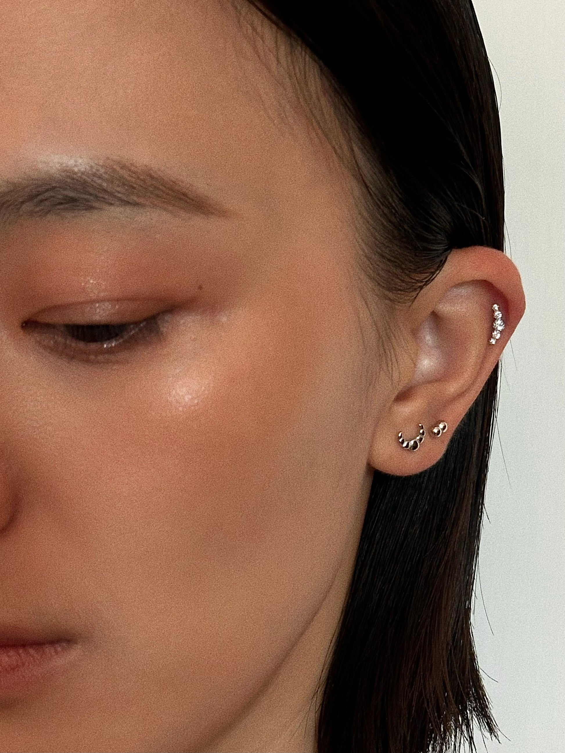 Gold-plated 925 sterling silver Gardien Curve Bezel Flatback Earring