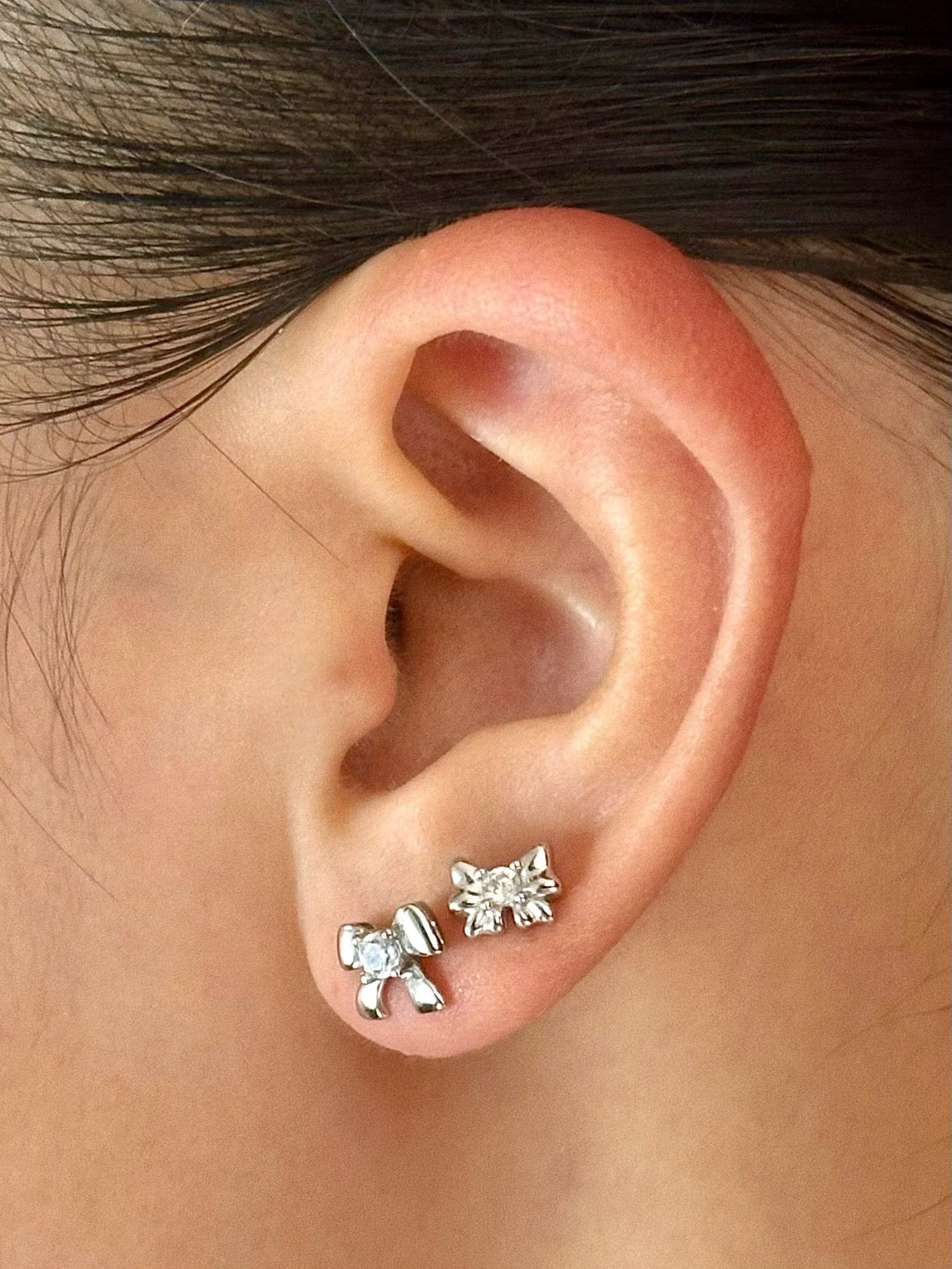 Gold-plated 925 sterling silver Timeless CZ Bow Stud Earrings