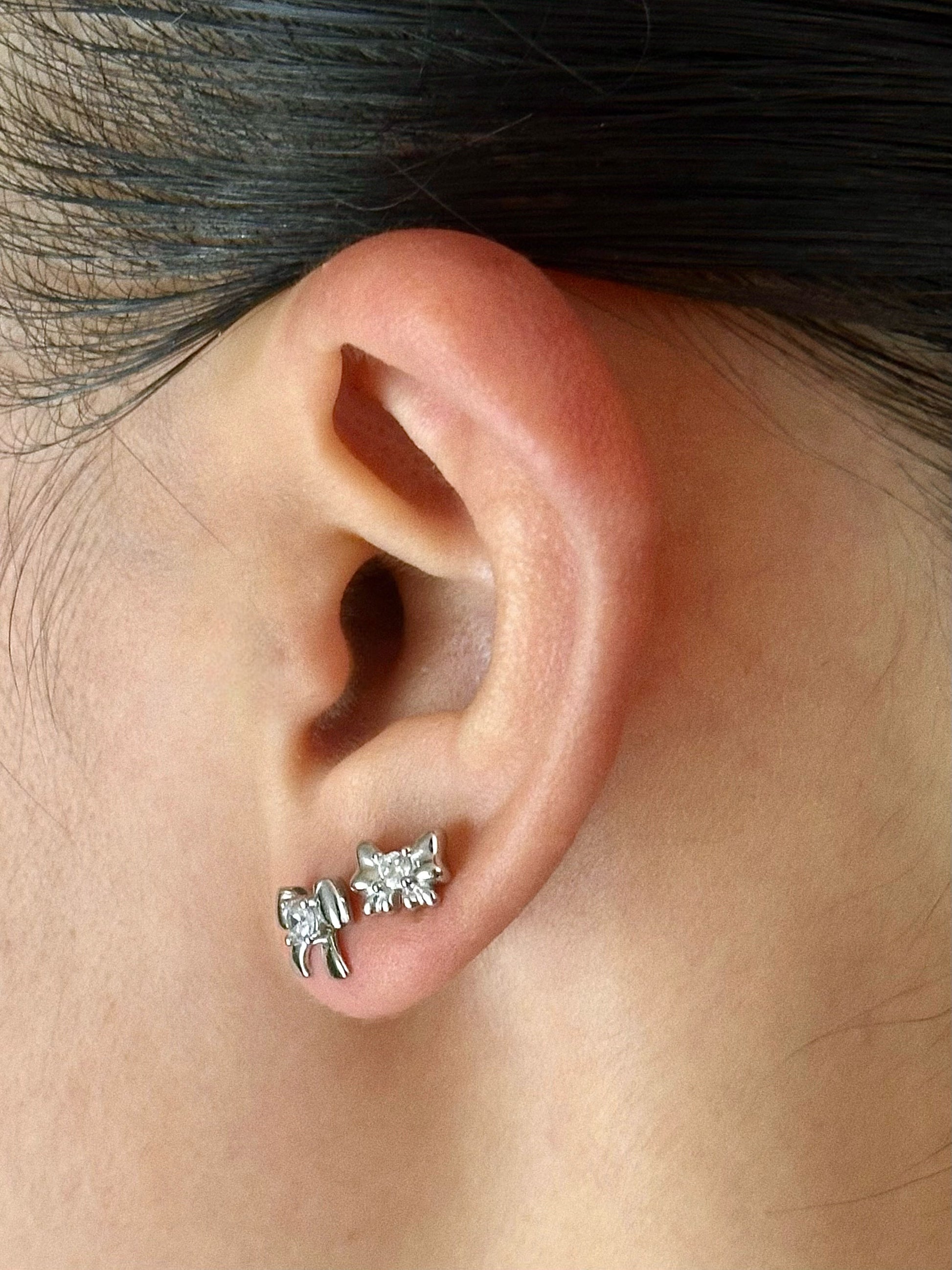 Gold-plated 925 sterling silver Timeless CZ Bow Stud Earrings