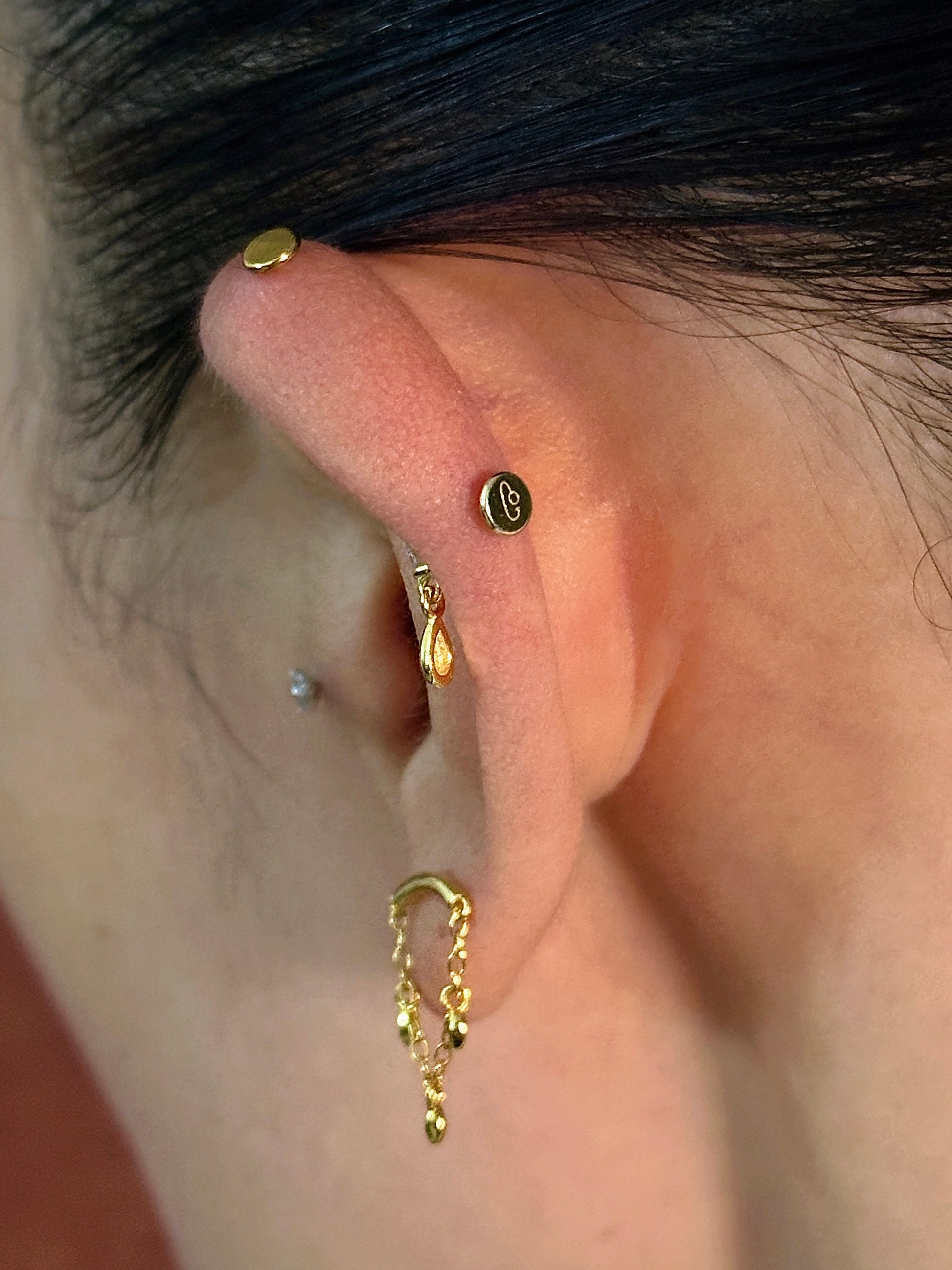 Gold-plated 925 sterling silver Aurelia Drape Flatback Earring