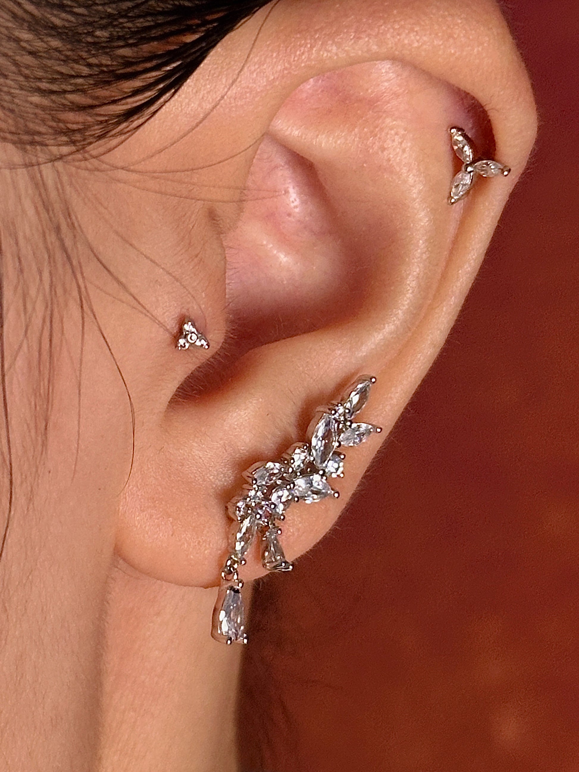 Gold-plated 925 sterling silver Luxe Vine Ear Climbers
