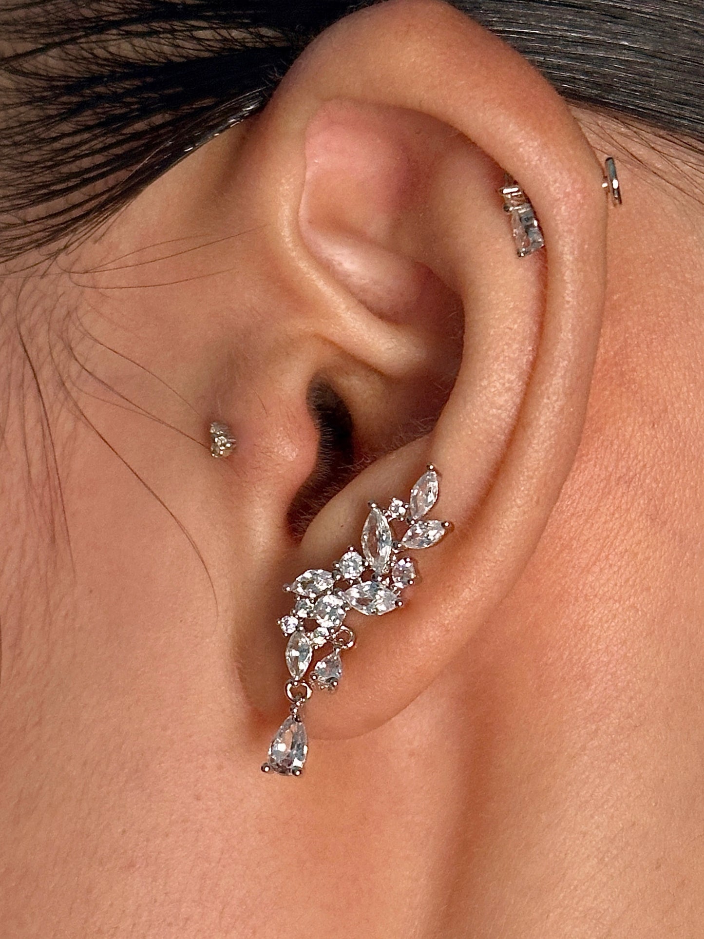 Gold-plated 925 sterling silver Luxe Vine Ear Climbers