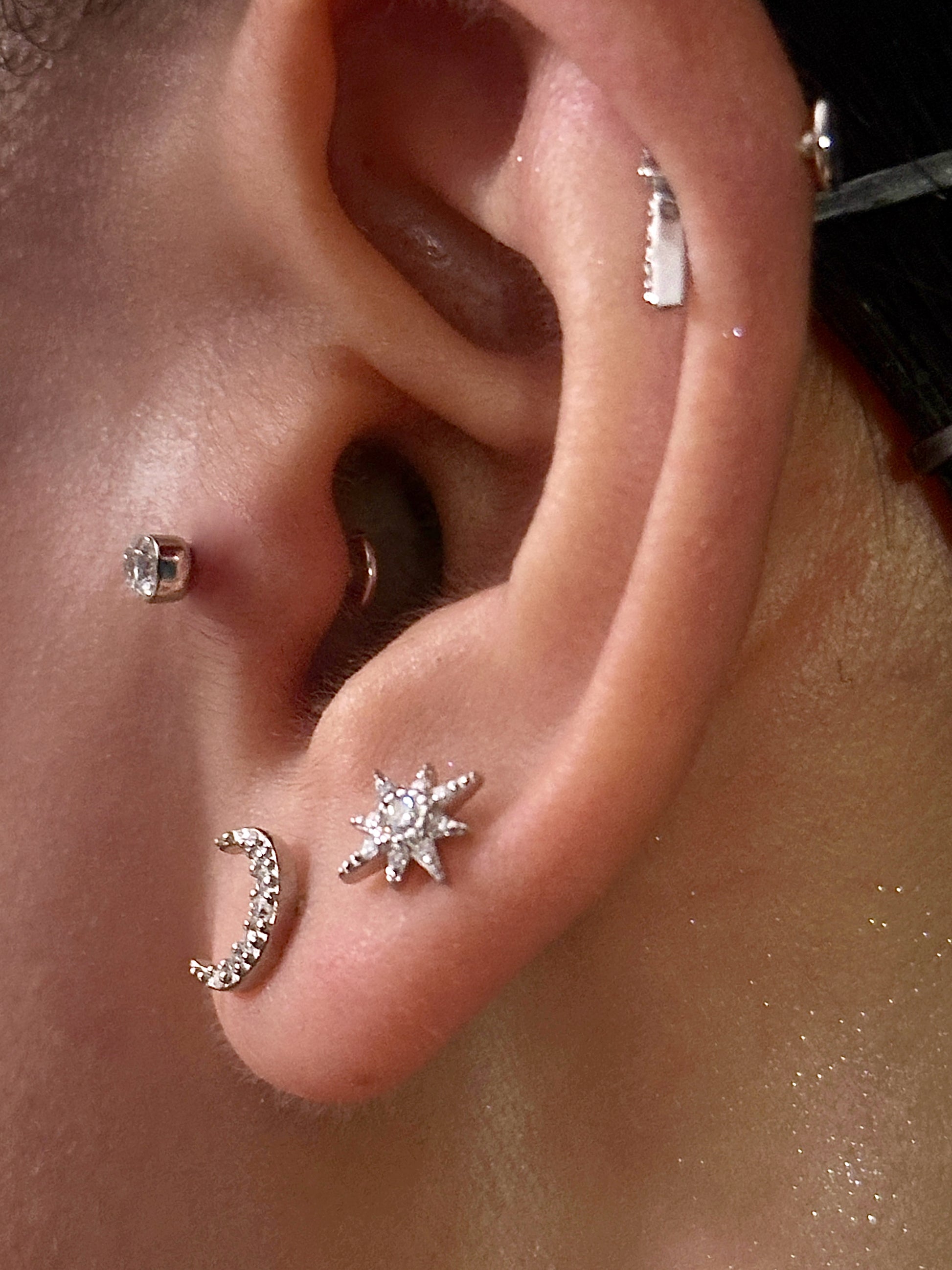 Gold-plated 925 sterling silver Pavé Moissanite Moon Flatback Earring