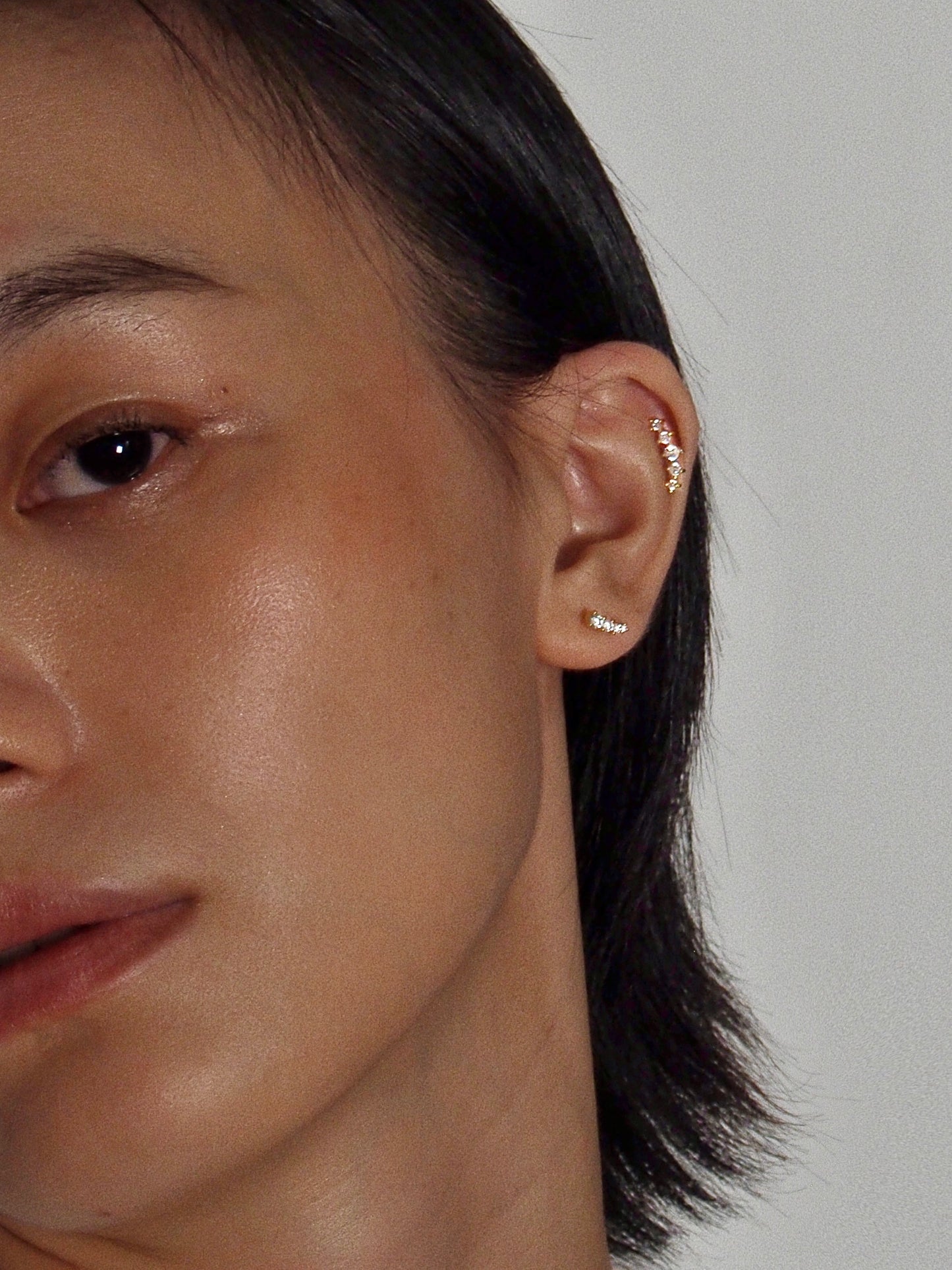 Gold-plated 925 sterling silver Gradient Curve Flatback Earring