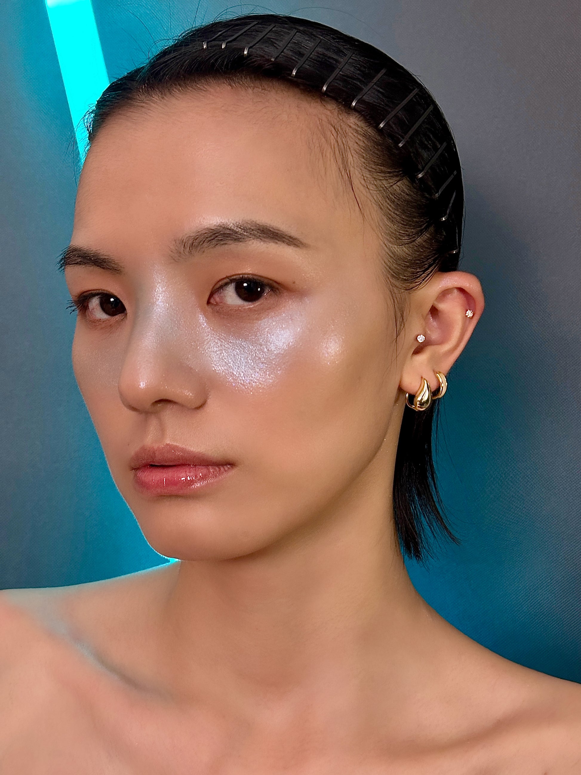 Gold-plated 925 sterling silver Teardrop Hoop Earrings