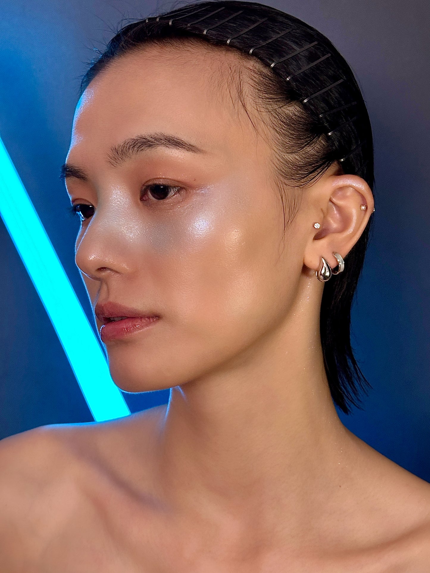 Gold-plated 925 sterling silver Teardrop Hoop Earrings