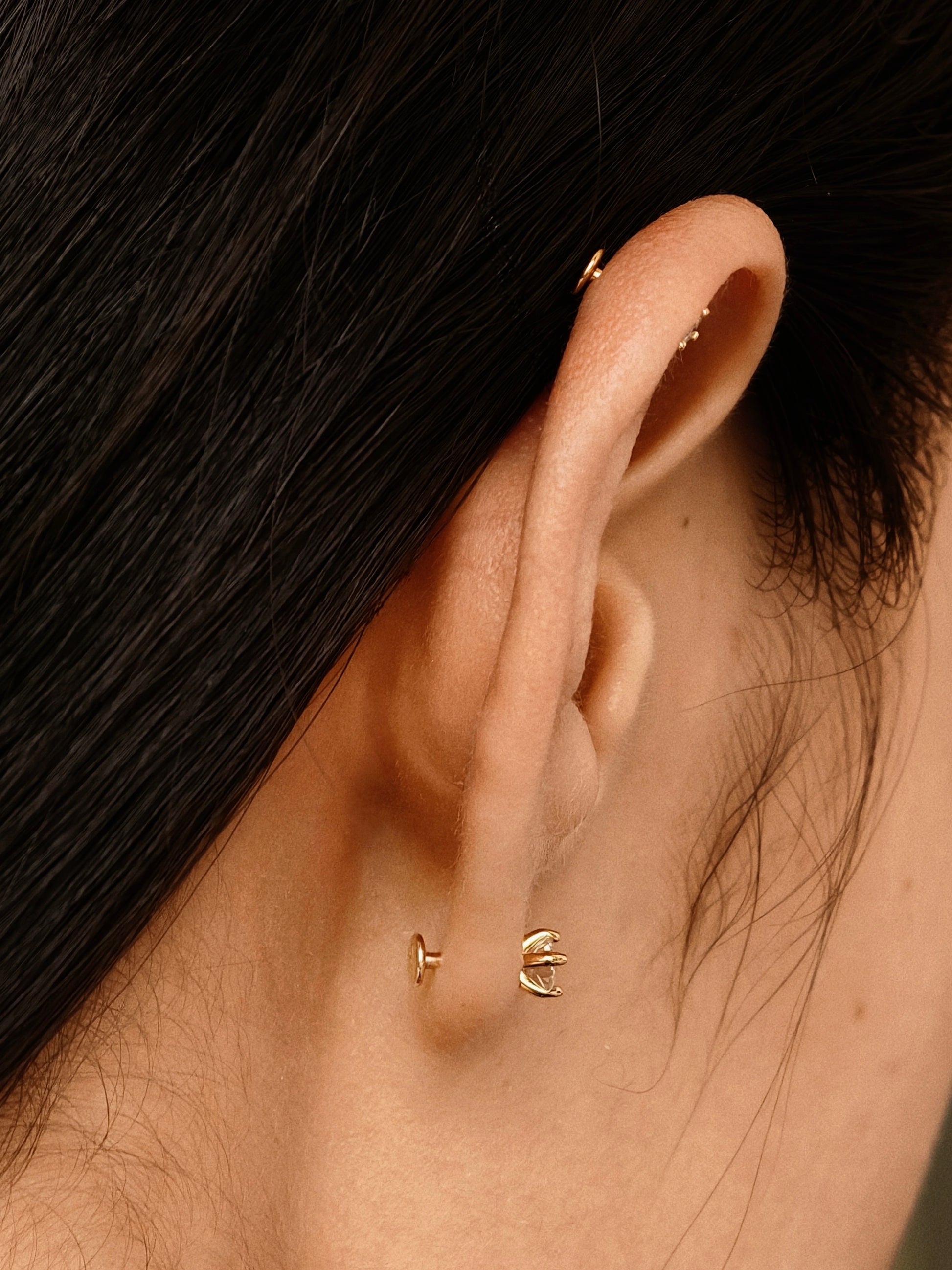 Gold-plated 925 sterling silver Classic 4-Prong Moissanite Flatback Earring
