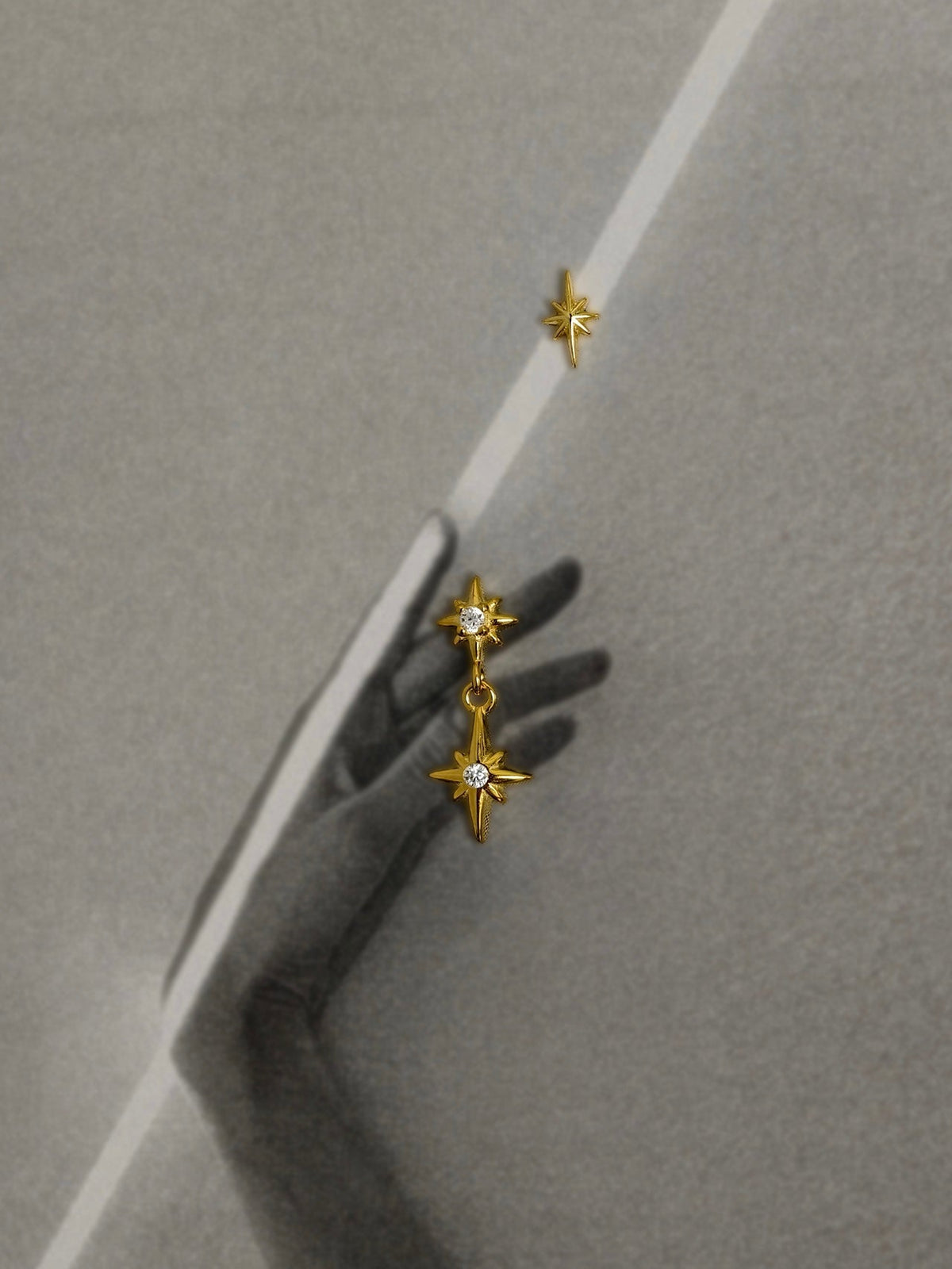 Gold-plated 925 sterling silver North Star Dangle Flatback Earring