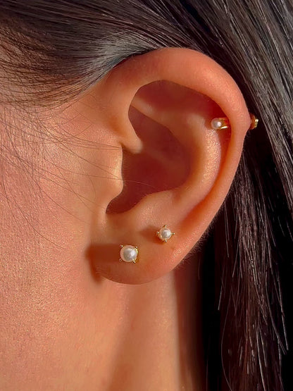 Pearl Flatback Earring