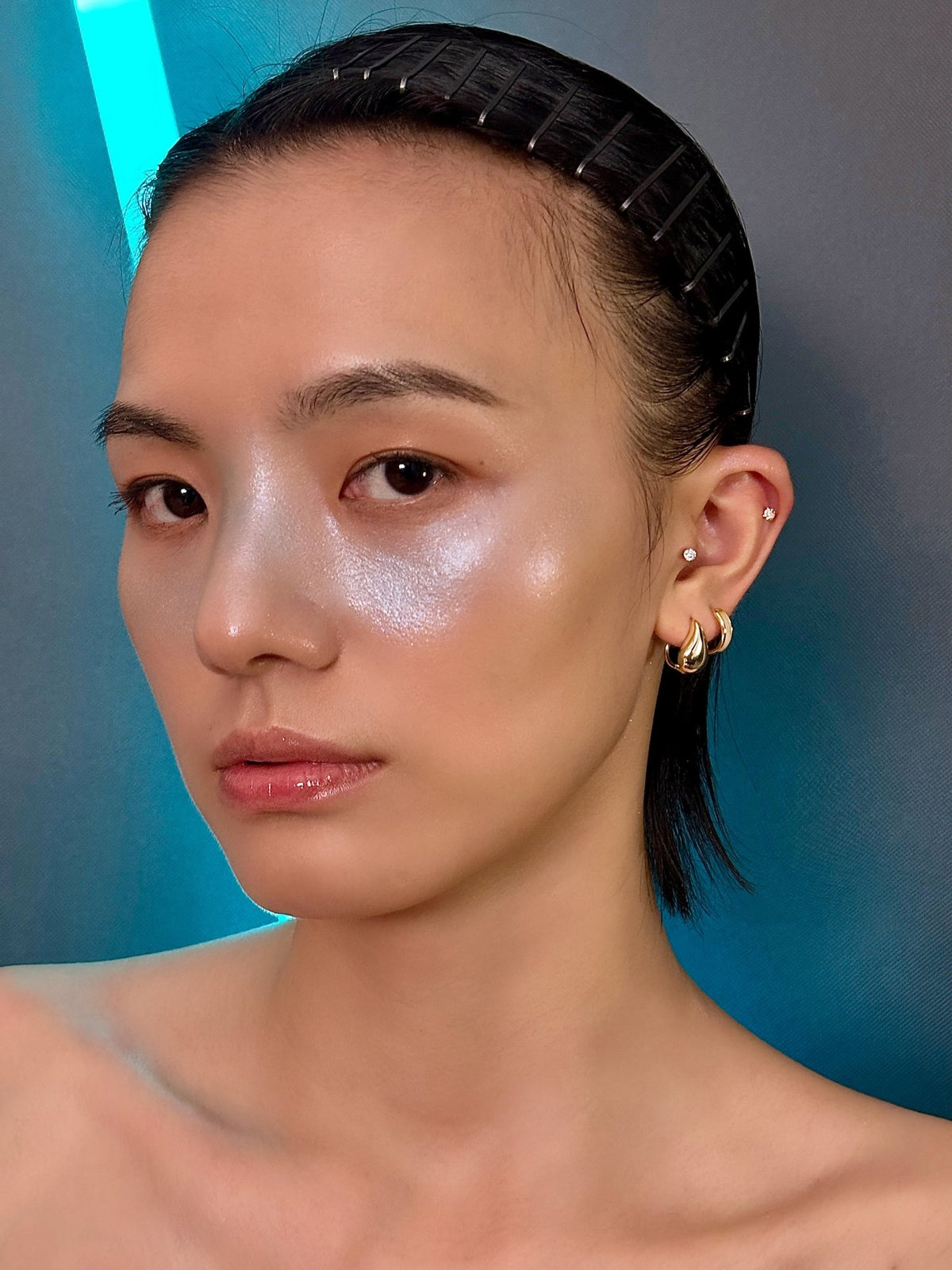 Gold-plated 925 sterling silver Teardrop Hoop Earrings